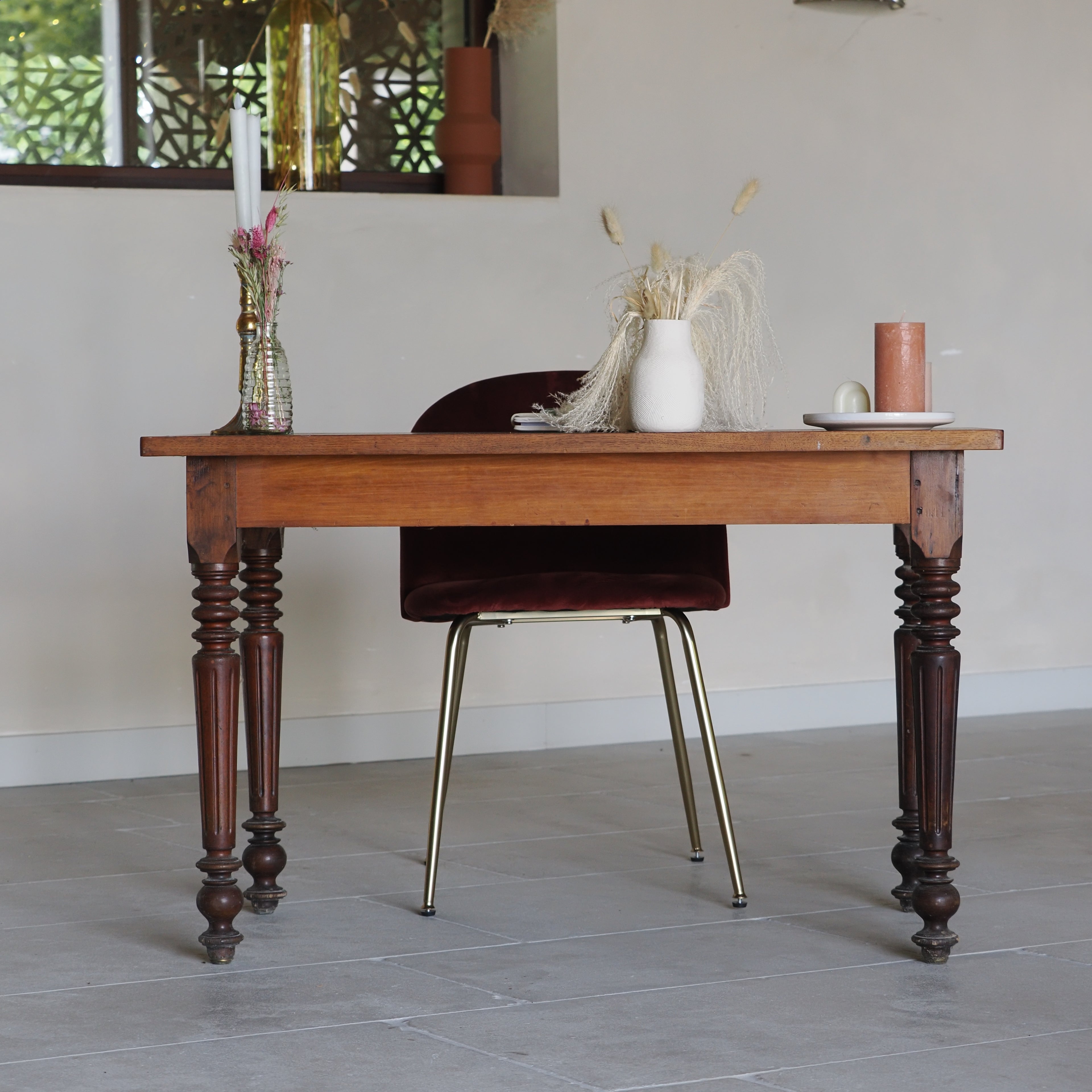 Bureau "Marie"