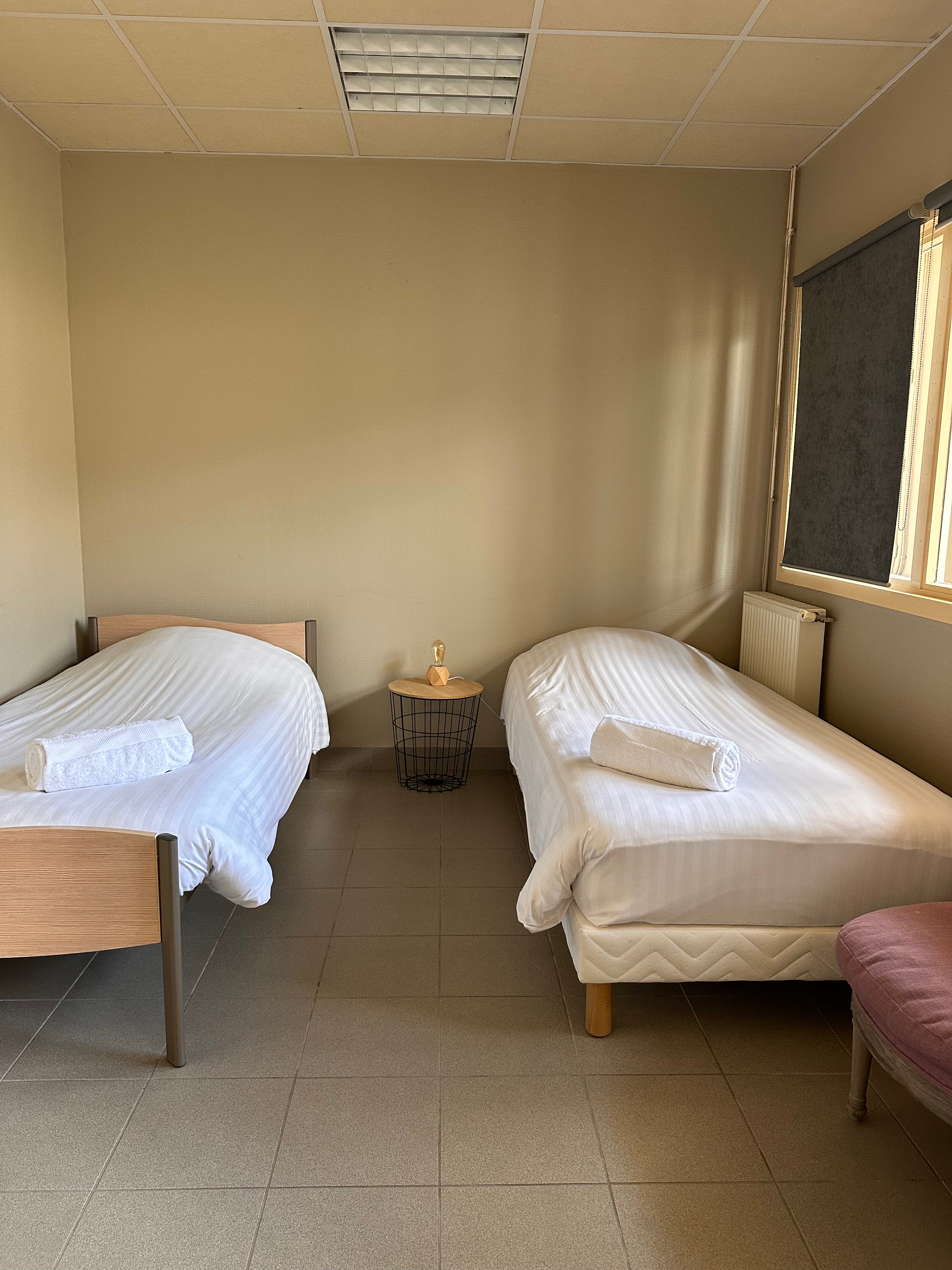 Chambre 6 à la Colonie